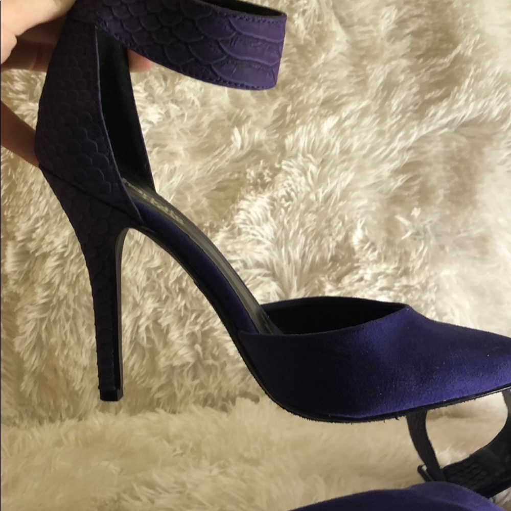 Pointed Ankle Buckle Charlotte Russe 4inch Heels - Picture 4 of 4